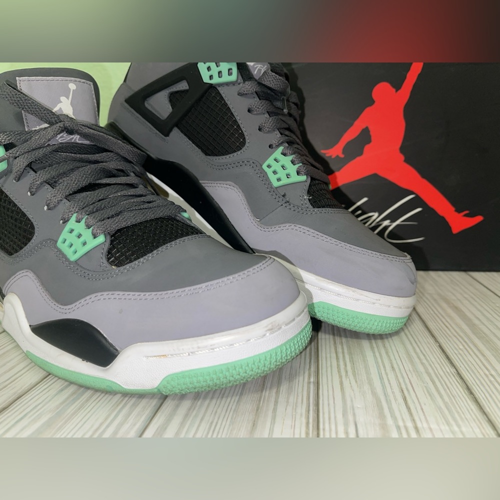 PreOwned/Lightly used:Air Jordan 4 Retro:Drk Grey/Green Glow-Cmnt gry blk,Sz 10 - Picture 6 of 14